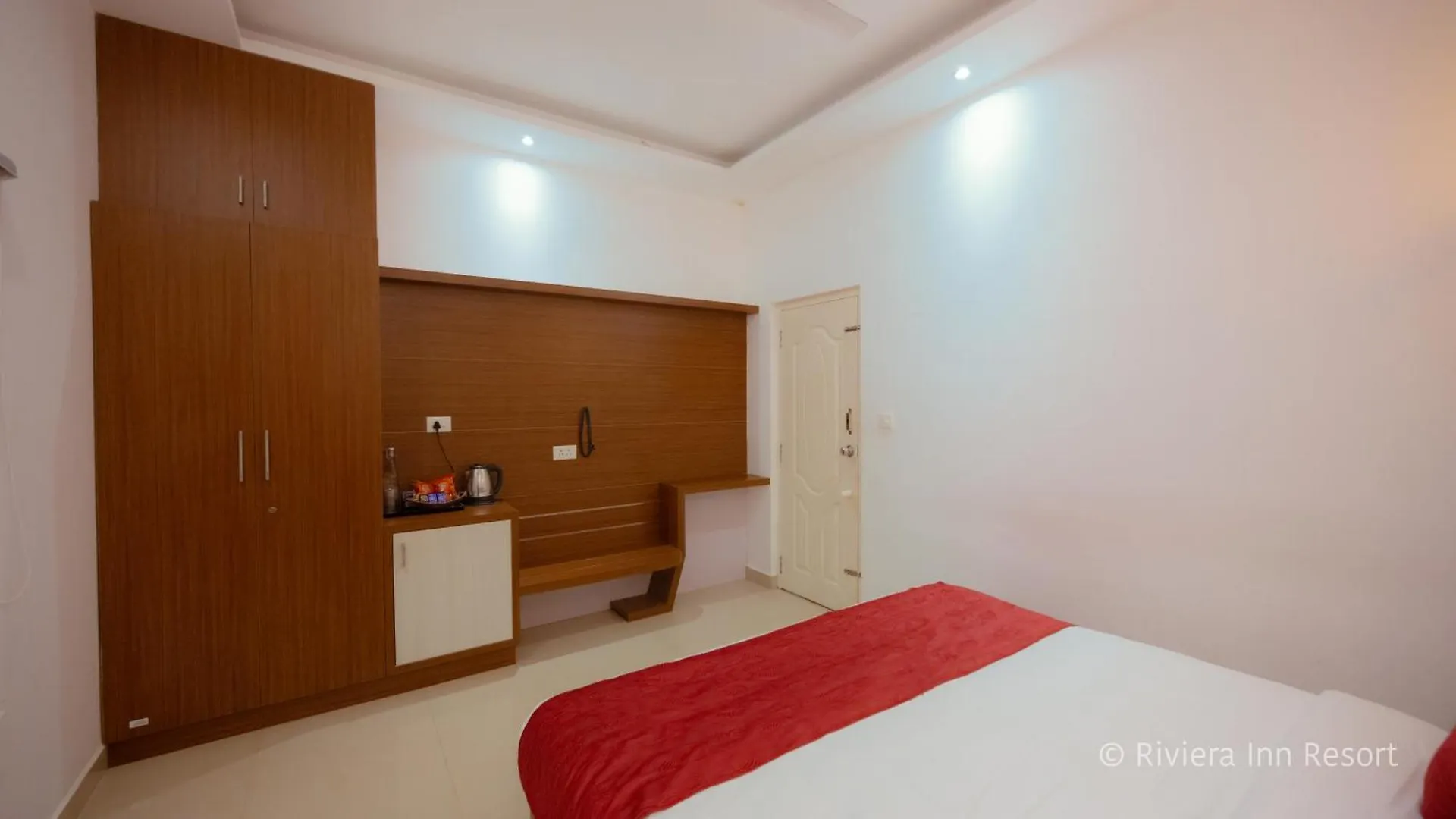 Riviera Inn Resort Chillithodu
